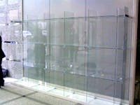 有限会社F S様 ガラスの展示棚