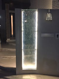 株式会社N様 門柱のデザインガラス