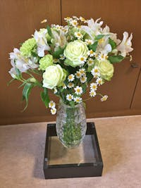 花瓶台の天板ガラス