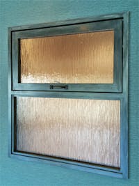 K.S様 壁に明かり取り