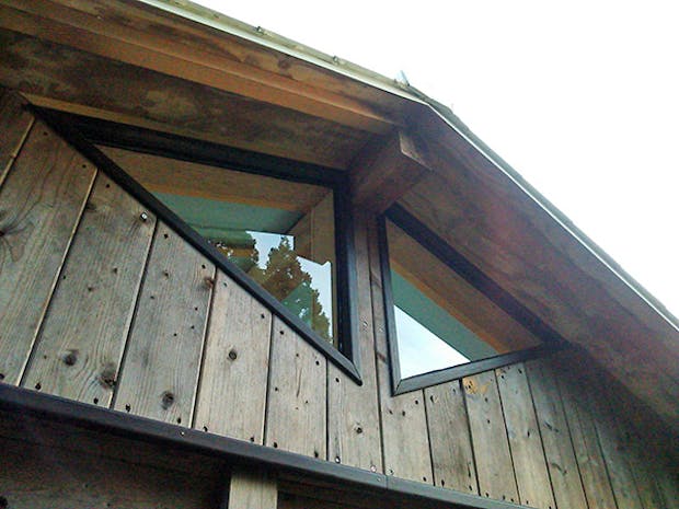 M.K様 屋根裏の三角FIX窓