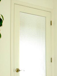 W社S様 ドアのチェッカーガラス