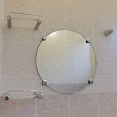 I 様　浴室の円形鏡交換